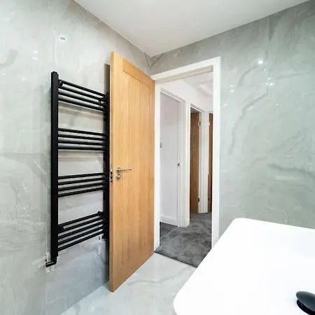 Palm Place 3bd With Parking Suits Contractor Holiday home