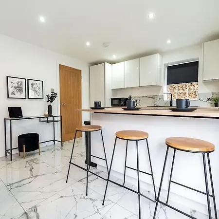 Palm Place 3bd With Parking Suits Contractor Hébergement de vacances