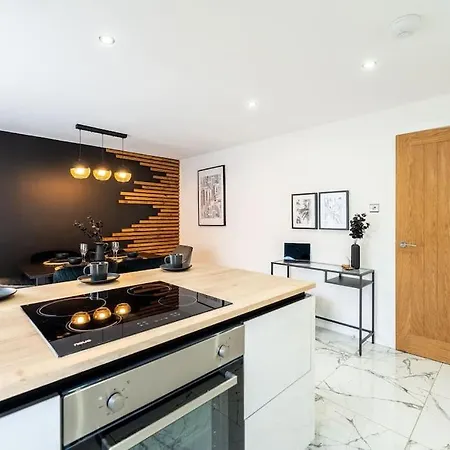 Palm Place 3bd With Parking Suits Contractor Holiday home