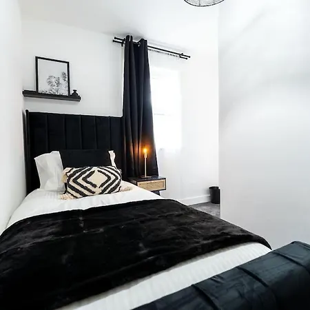 Palm Place 3bd With Parking Suits Contractor Hébergement de vacances